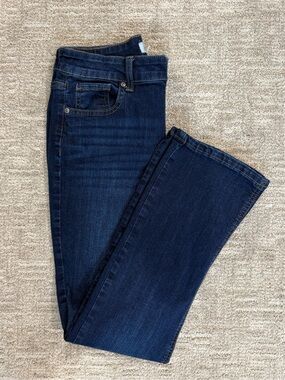 M-jeans by Maurices Dark Blue Women's Bootcut Jeans - size 8